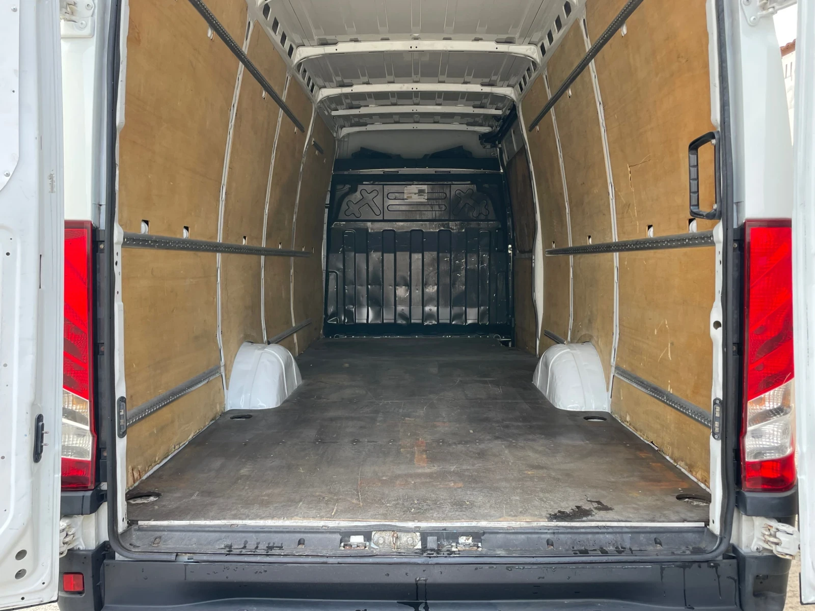 Iveco 35s15 3.0D - изображение 10