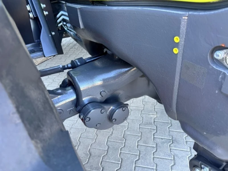 Трактор Claas  Axion 810 CMATIC Cebis&#10071;2024, снимка 6 - Селскостопанска техника - 51933992