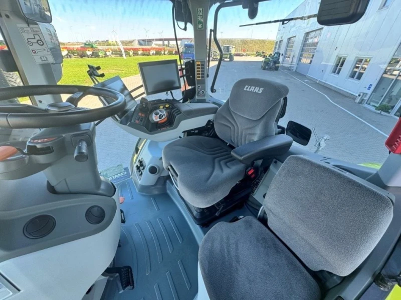 Трактор Claas  Axion 810 CMATIC Cebis&#10071;2024, снимка 10 - Селскостопанска техника - 51933992