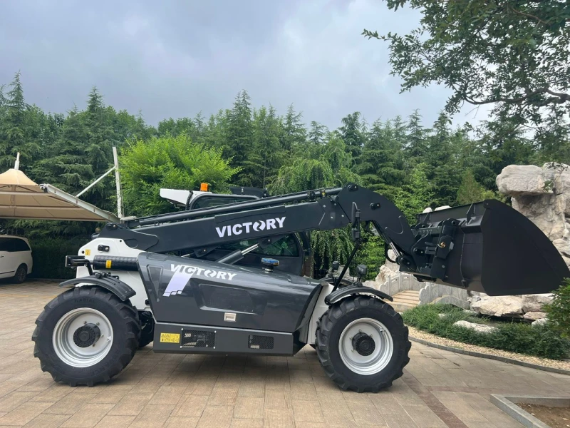 Телескопичен товарач Manitou Victory 3507, снимка 10 - Селскостопанска техника - 51999632