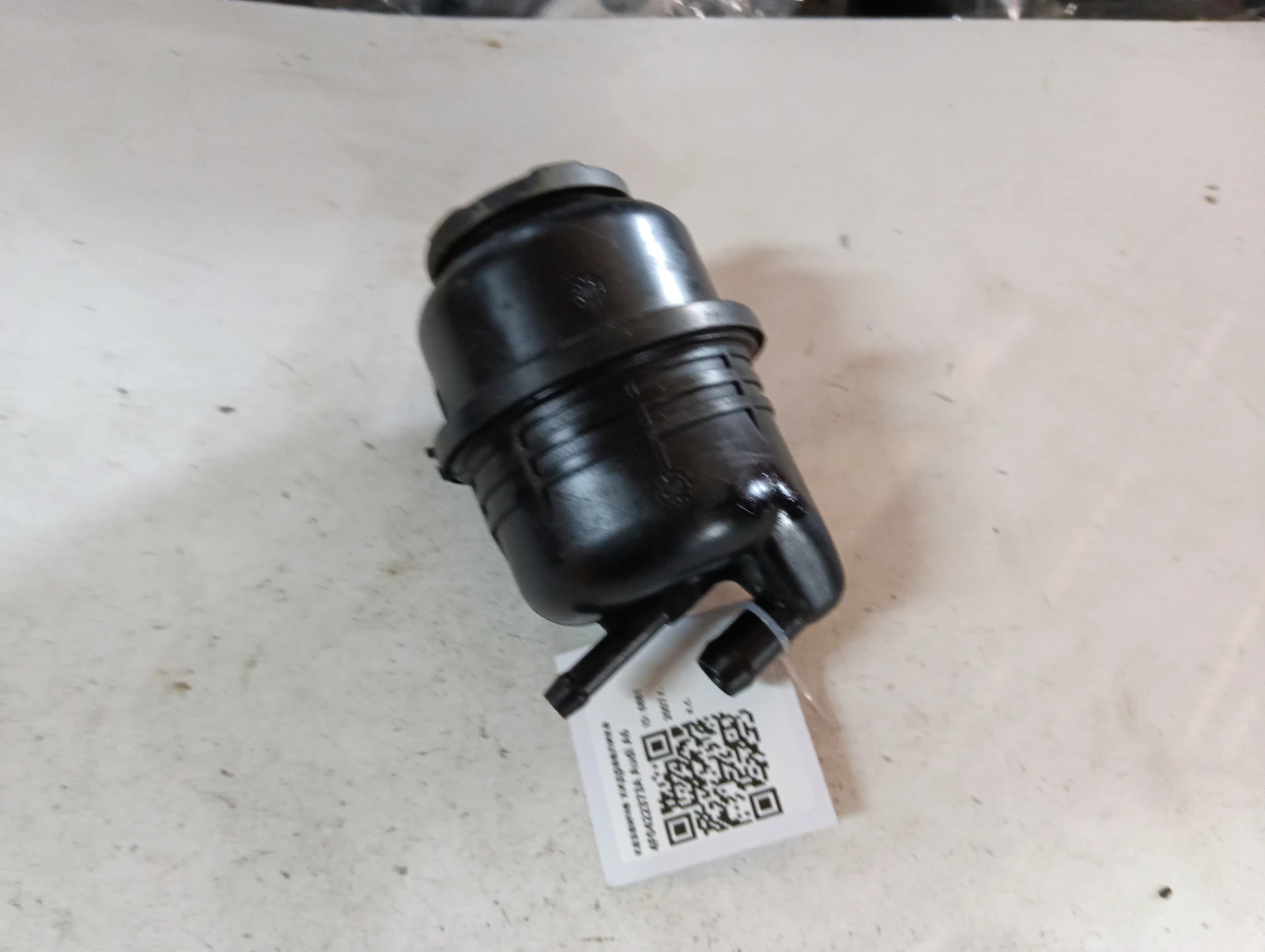 казанче хидравлика 4F0422373A Audi A6