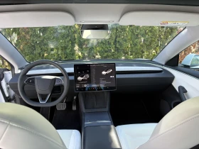 Tesla Model 3 Standard Range Plus/Бял салон, снимка 7