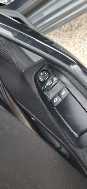 Peugeot 208 ГАЗ/БЕНЗИН, снимка 7