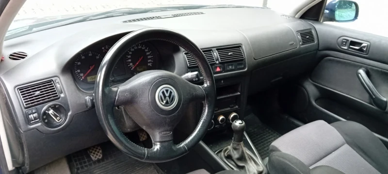 VW Golf 4  - 169 000км, снимка 14 - Автомобили и джипове - 47318676