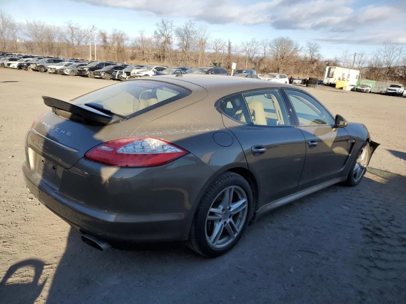 Porsche Panamera, снимка 3 - Автомобили и джипове - 48630227