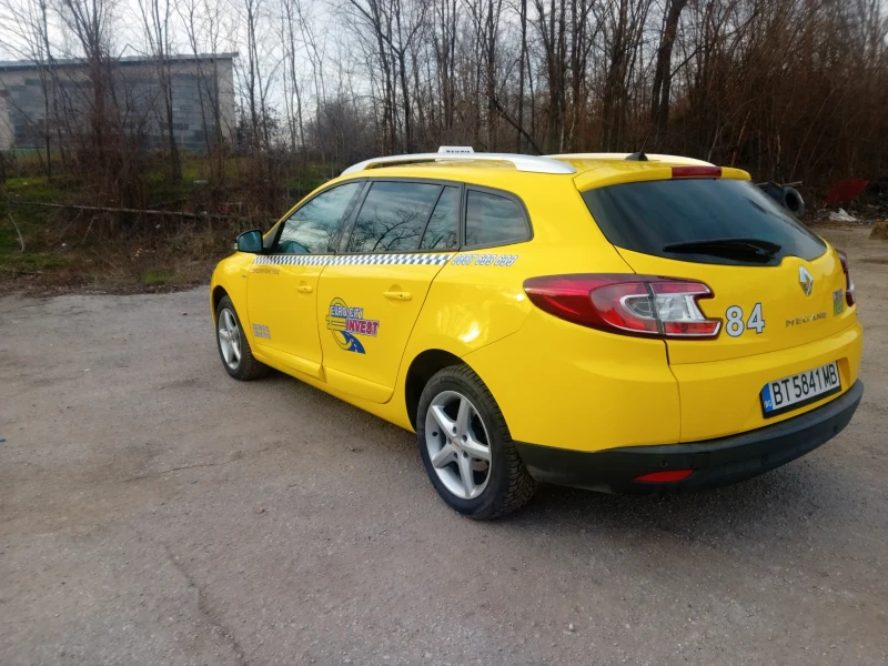 Renault Megane 1.6 dci, снимка 4 - Автомобили и джипове - 48757751