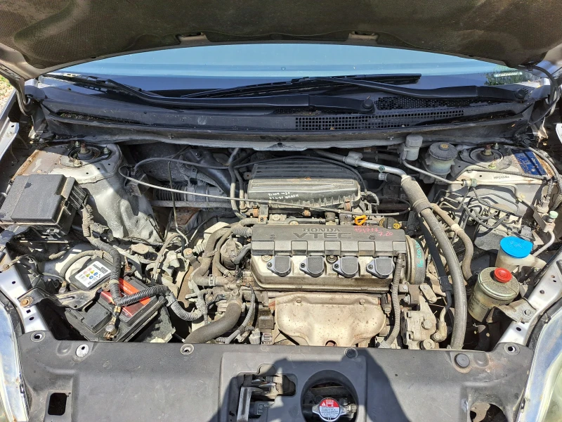 Honda Fr-v НОВ ВНОС ИТАЛИЯ, снимка 17 - Автомобили и джипове - 52330930