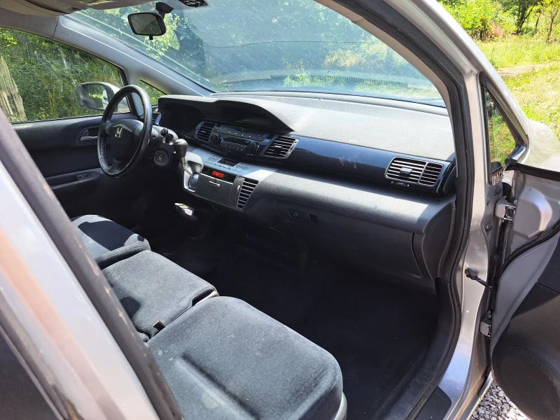 Honda Fr-v НОВ ВНОС ИТАЛИЯ, снимка 13 - Автомобили и джипове - 52330930