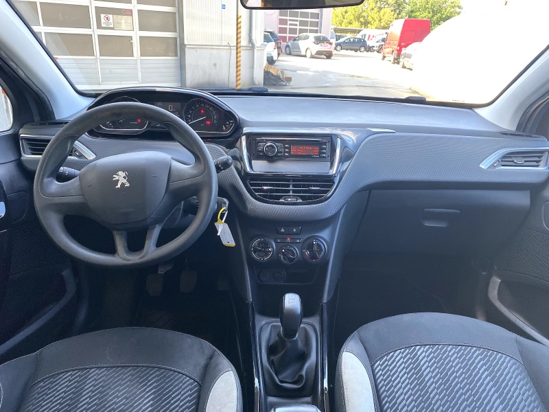 Peugeot 2008 1.2 i, снимка 16 - Автомобили и джипове - 51191253
