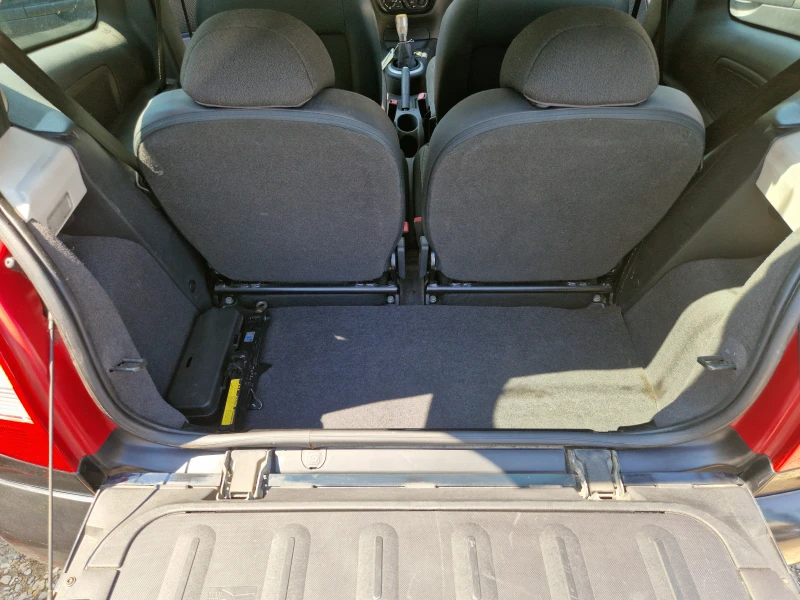 Citroen C2 1.1i 104000км!!! КЛИМАТИК!, снимка 6 - Автомобили и джипове - 51266543