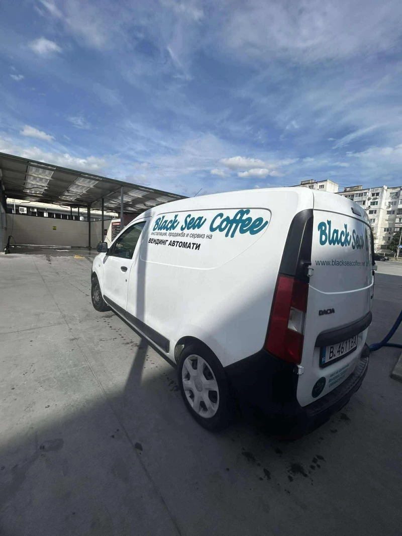 Dacia Dokker, снимка 4 - Автомобили и джипове - 52703375