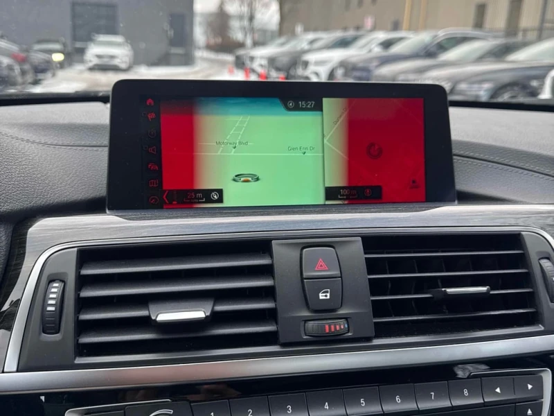 BMW 330 * 330i xDrive * CARFAX * ЦЕНА ДО БГ, снимка 9 - Автомобили и джипове - 52786661