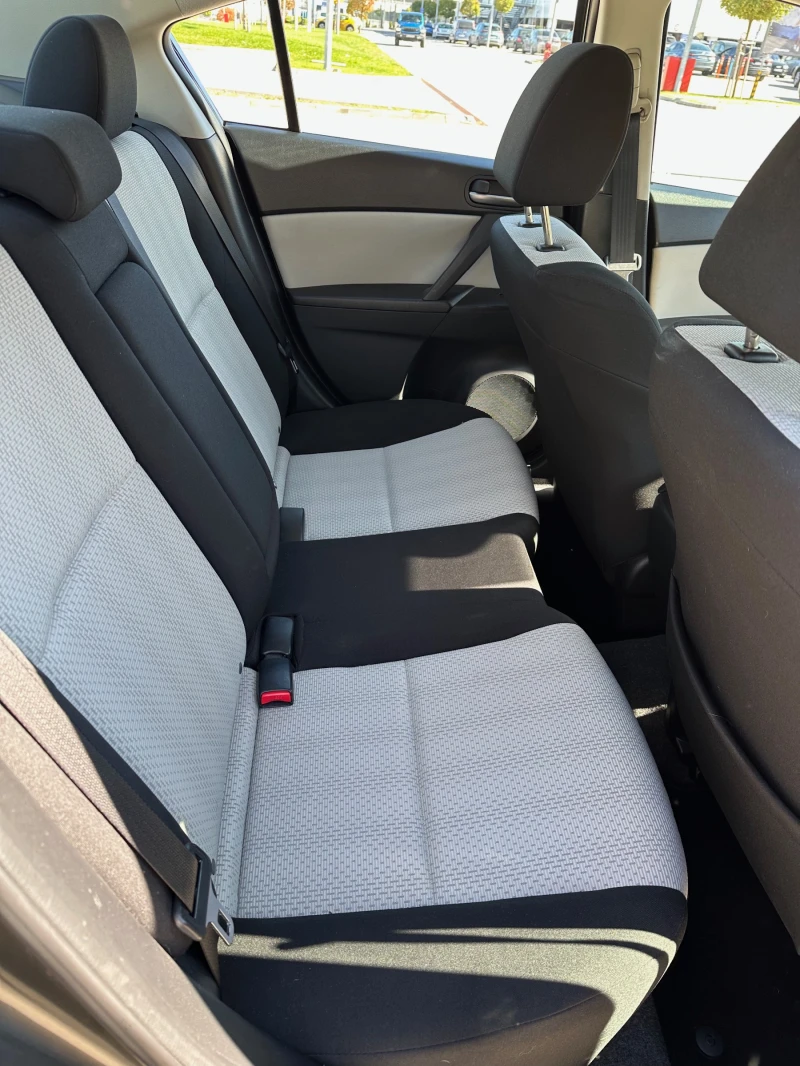 Mazda 3, снимка 8 - Автомобили и джипове - 52788903