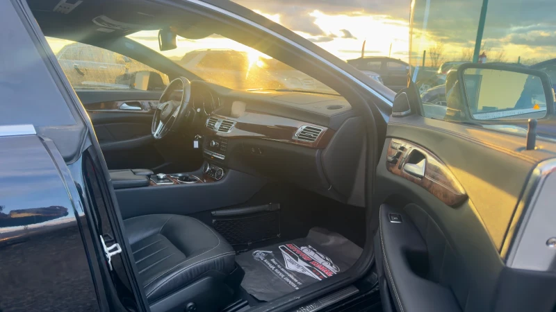 Mercedes-Benz CLS 550 * harman kardon* , снимка 10 - Автомобили и джипове - 53100670