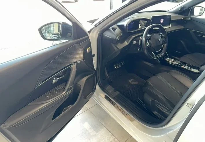 Peugeot 2008 1.2GT PURETECH 131 EAT8  | Mobile.bg � ����������� 5