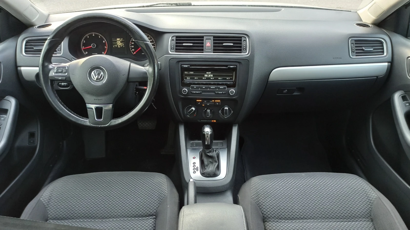 VW Jetta 2.0i-automatic - изображение 10