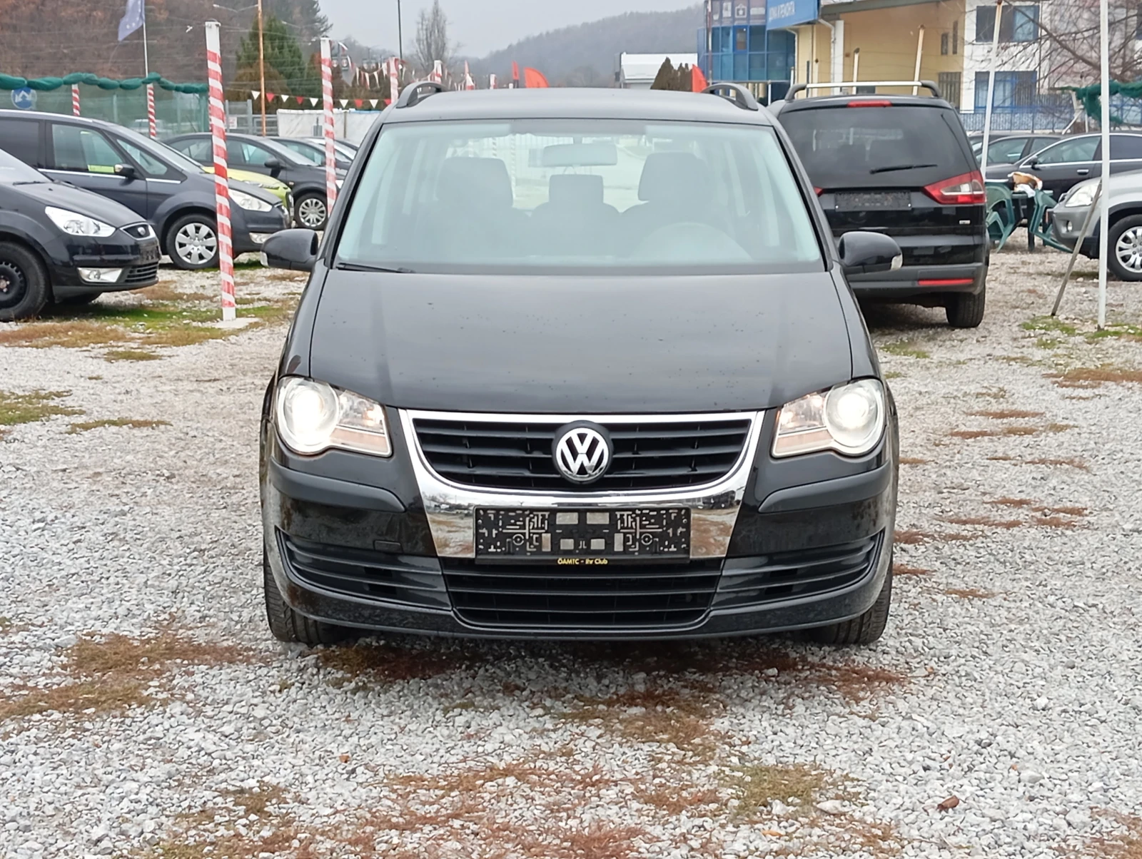 VW Touran 1.9-D-КЛИМАТРОНИК - изображение 2