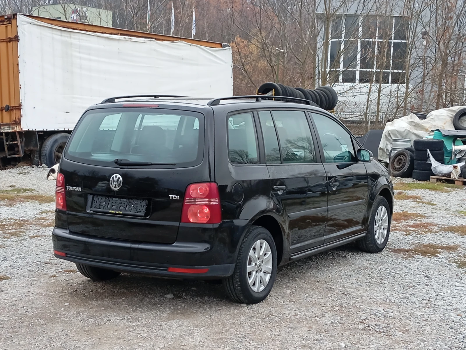 VW Touran 1.9-D-КЛИМАТРОНИК - изображение 7