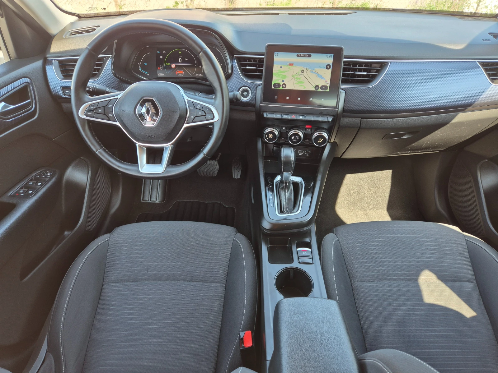 Renault Arkana 1.6 E-Tech-HIBRID-LED-LINE ASSIST-KEYLESS-KAMERA - изображение 8