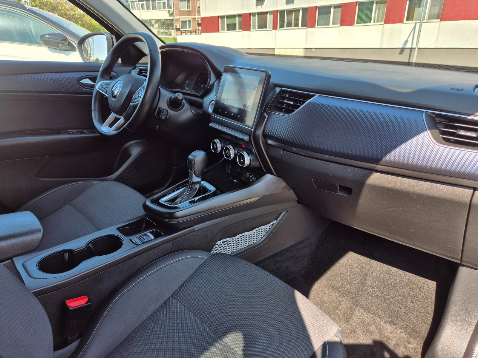 Renault Arkana 1.6 E-Tech-HIBRID-LED-LINE ASSIST-KEYLESS-KAMERA - изображение 10