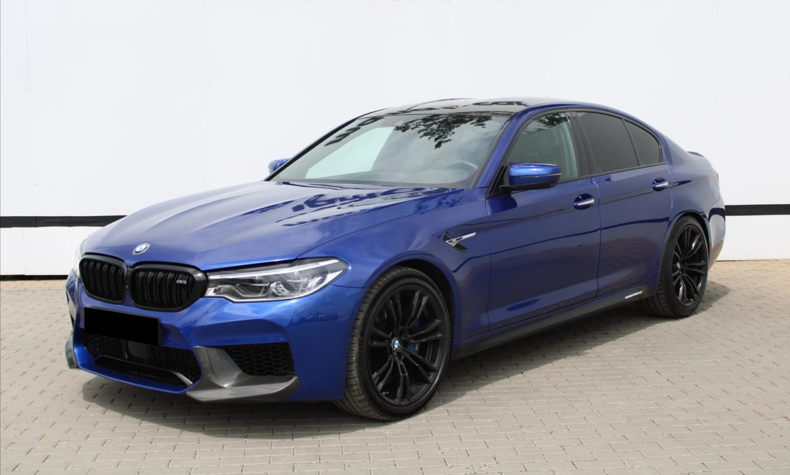 BMW M5 4.4 xDrive - изображение 2