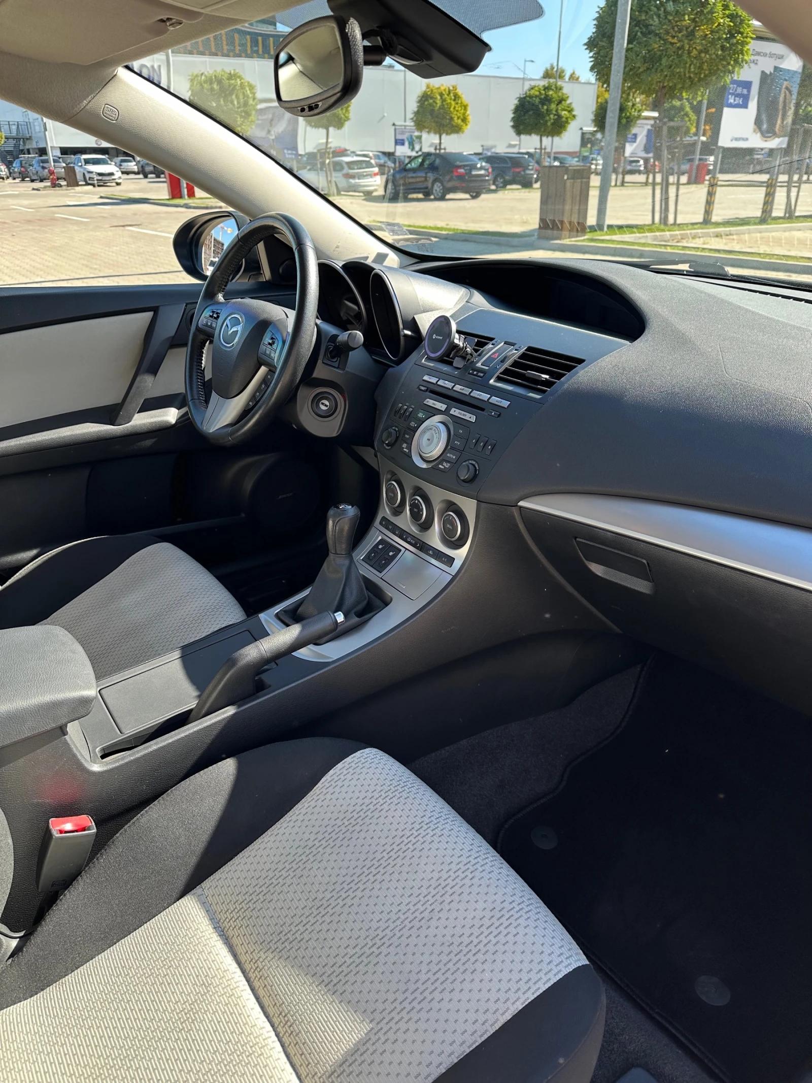 Mazda 3  - изображение 7