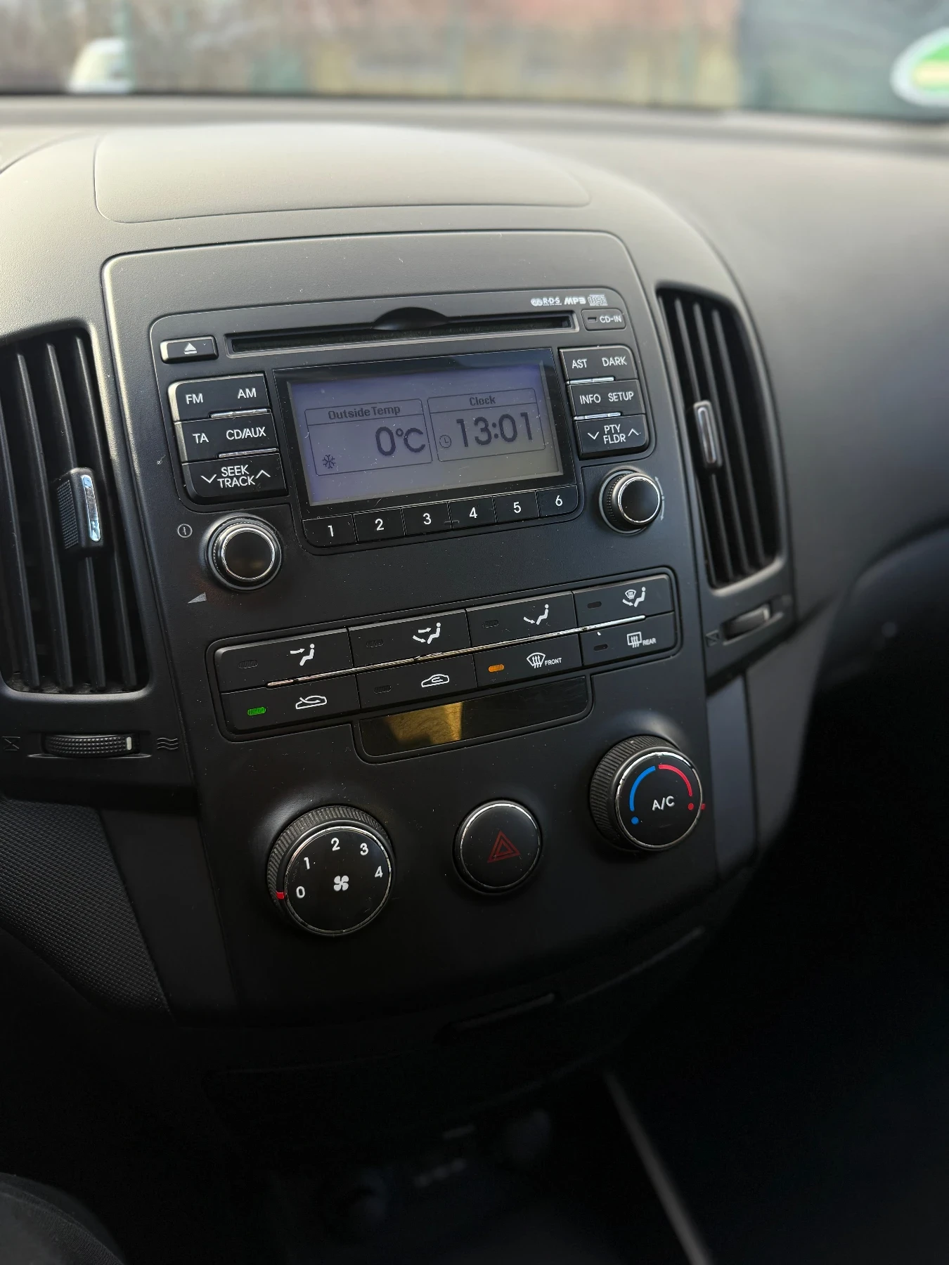 Hyundai I30 1.4i - изображение 8