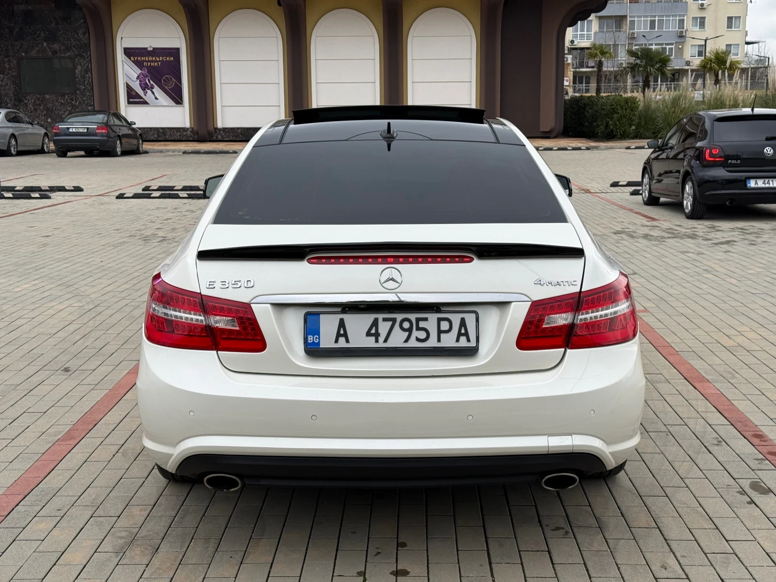 Mercedes-Benz E 350 Mercedes E350 Coupe 4MATIC AMG   306 к.с. , снимка 3 - Автомобили и джипове - 53754263