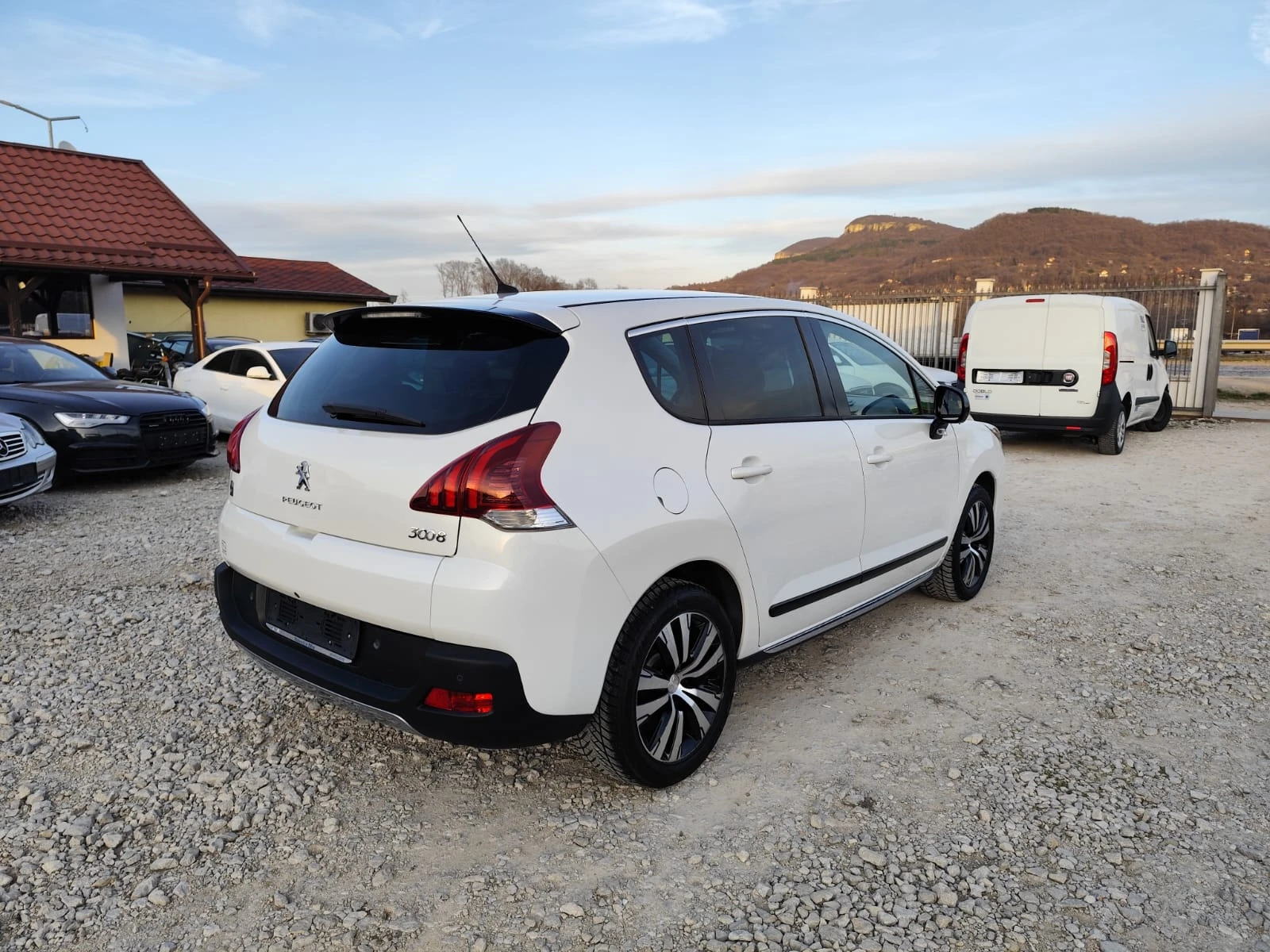 Peugeot 3008 4x4 HYBRID, снимка 5 - Автомобили и джипове - 53814677