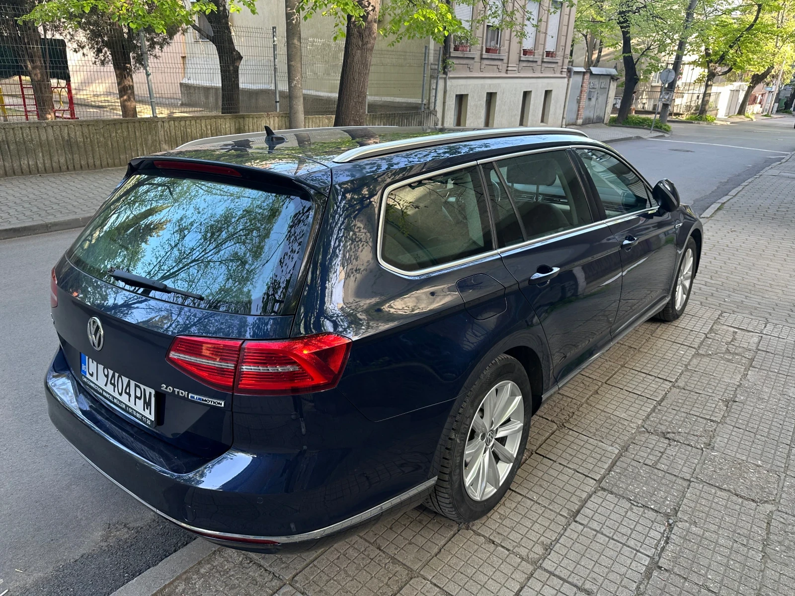 VW Passat Highline Full LED ACC, снимка 12 - Автомобили и джипове - 53988868