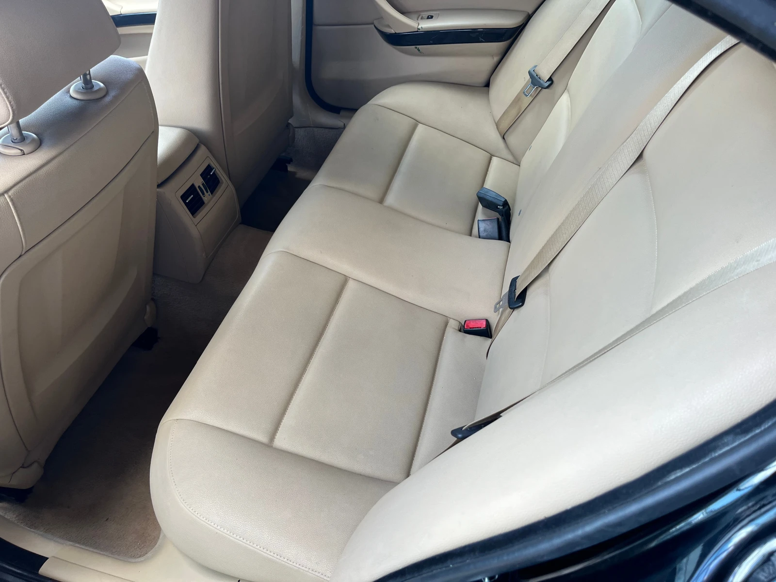 BMW 320 D, снимка 9 - Автомобили и джипове - 54144365