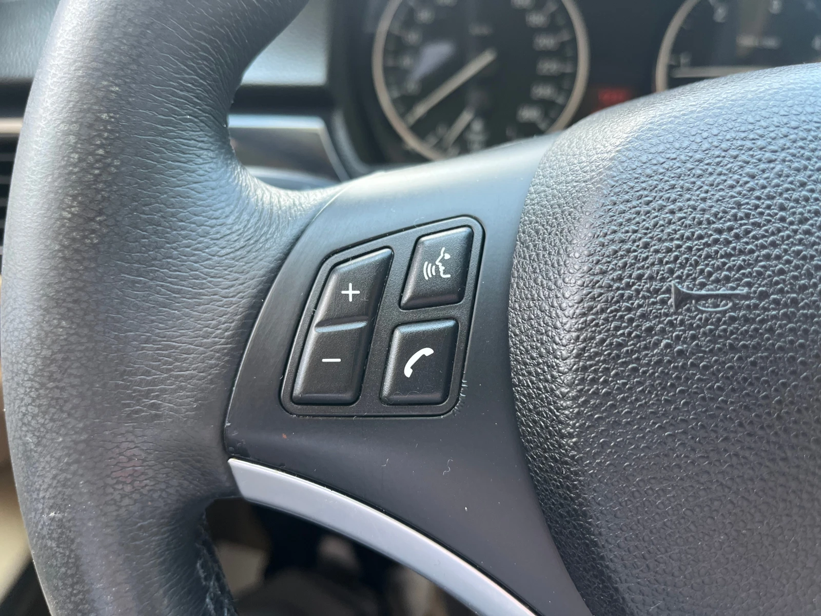 BMW 320 D, снимка 12 - Автомобили и джипове - 54144365