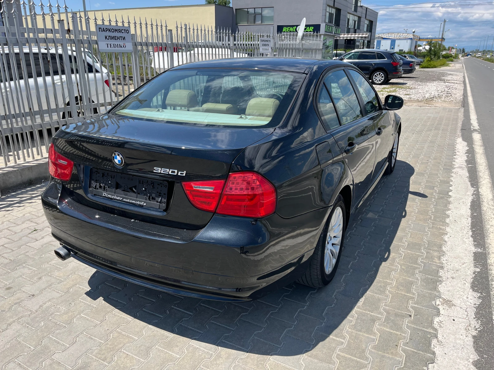BMW 320 D, снимка 6 - Автомобили и джипове - 54144365