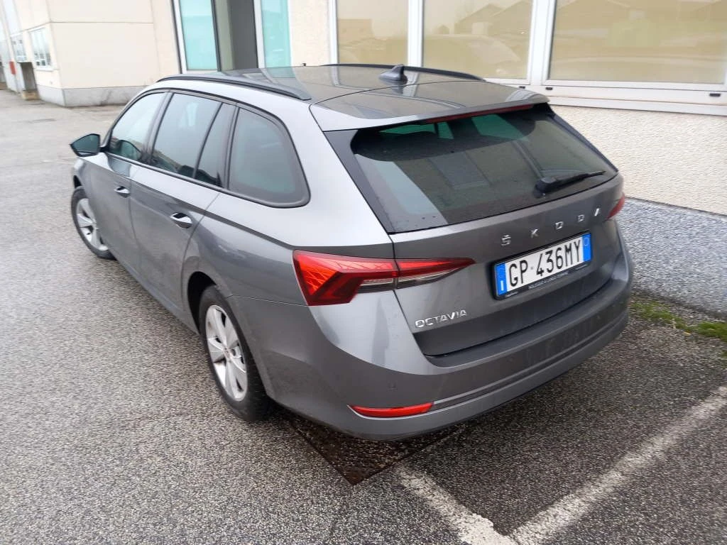 Skoda Octavia, снимка 4 - Автомобили и джипове - 54402555