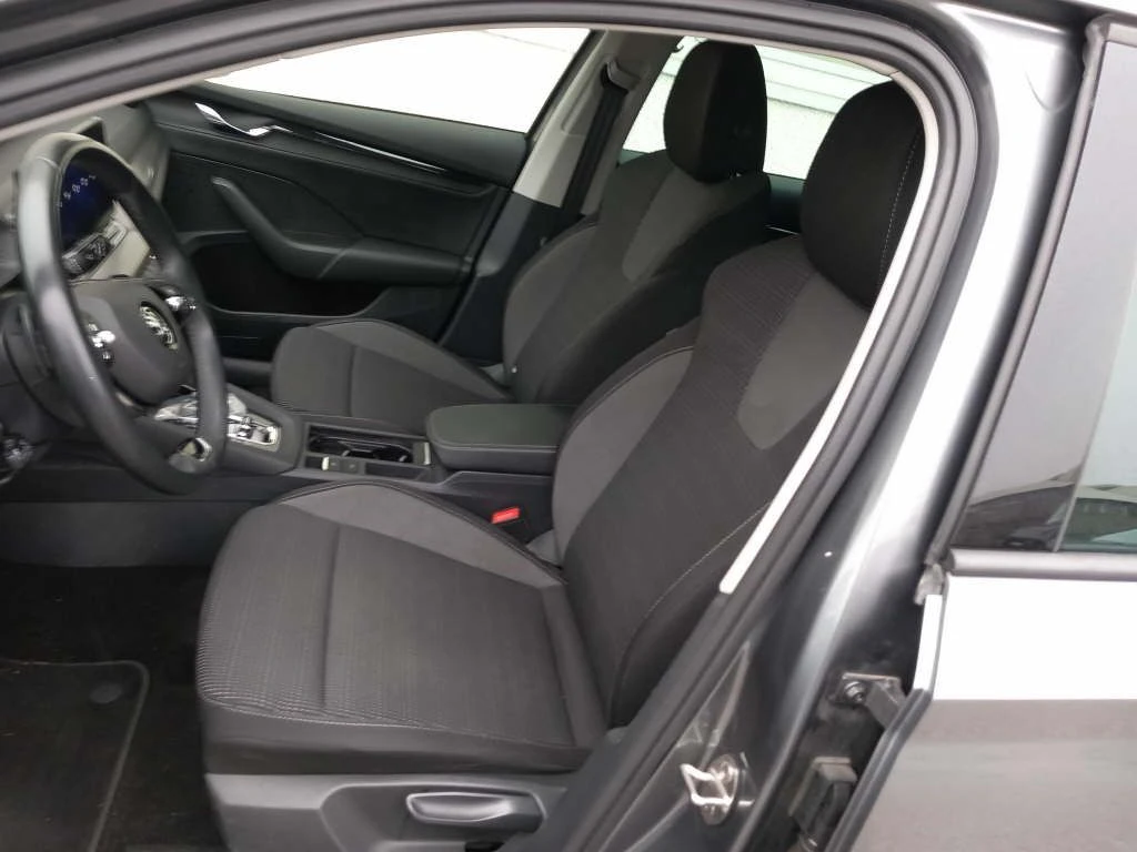 Skoda Octavia, снимка 8 - Автомобили и джипове - 54402555
