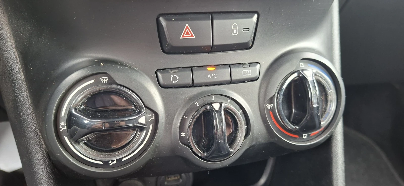Peugeot 208 ГАЗ/БЕНЗИН, снимка 11 - Автомобили и джипове - 54547801