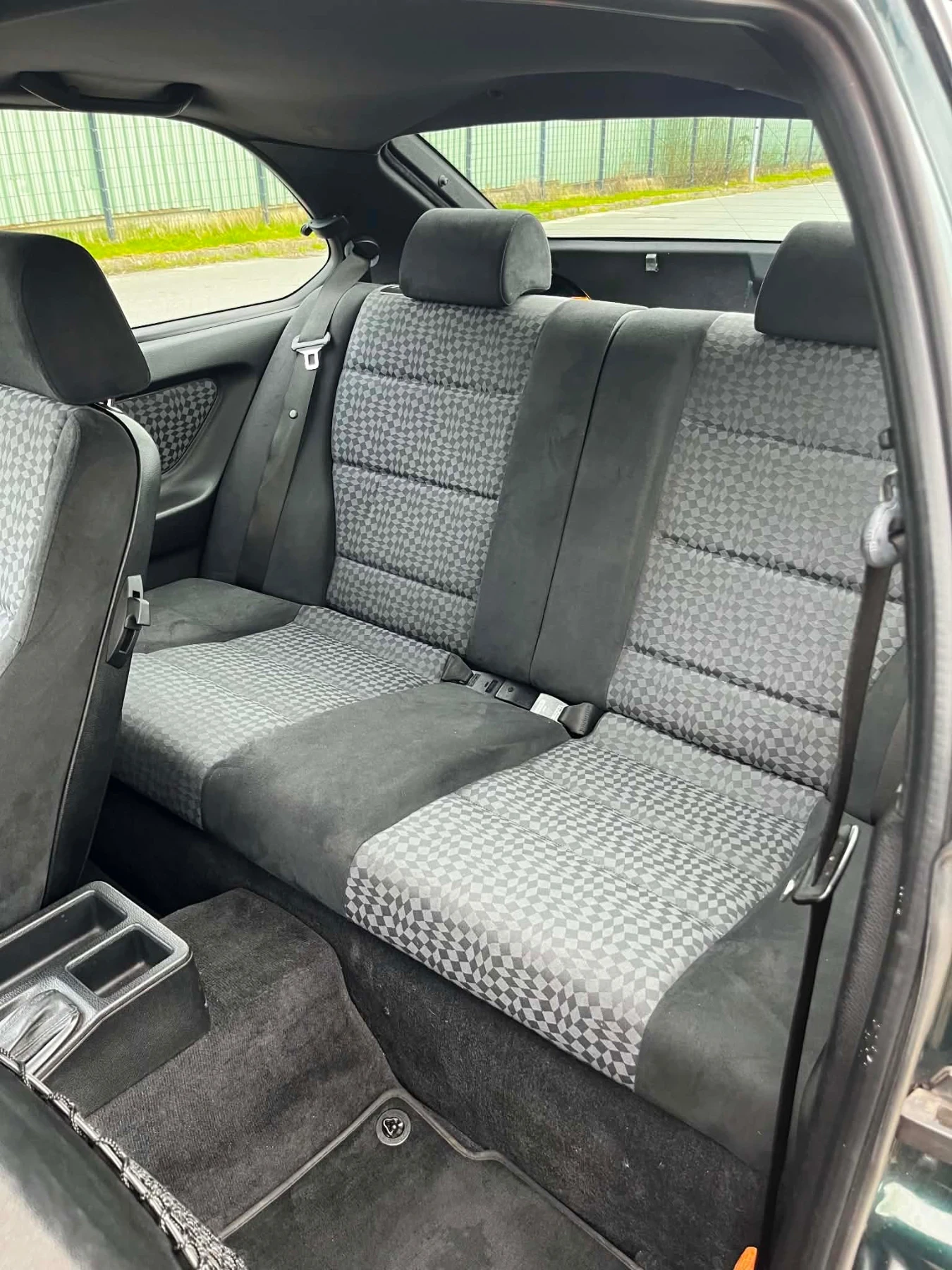 BMW 316 i M-pack, снимка 8 - Автомобили и джипове - 54701926