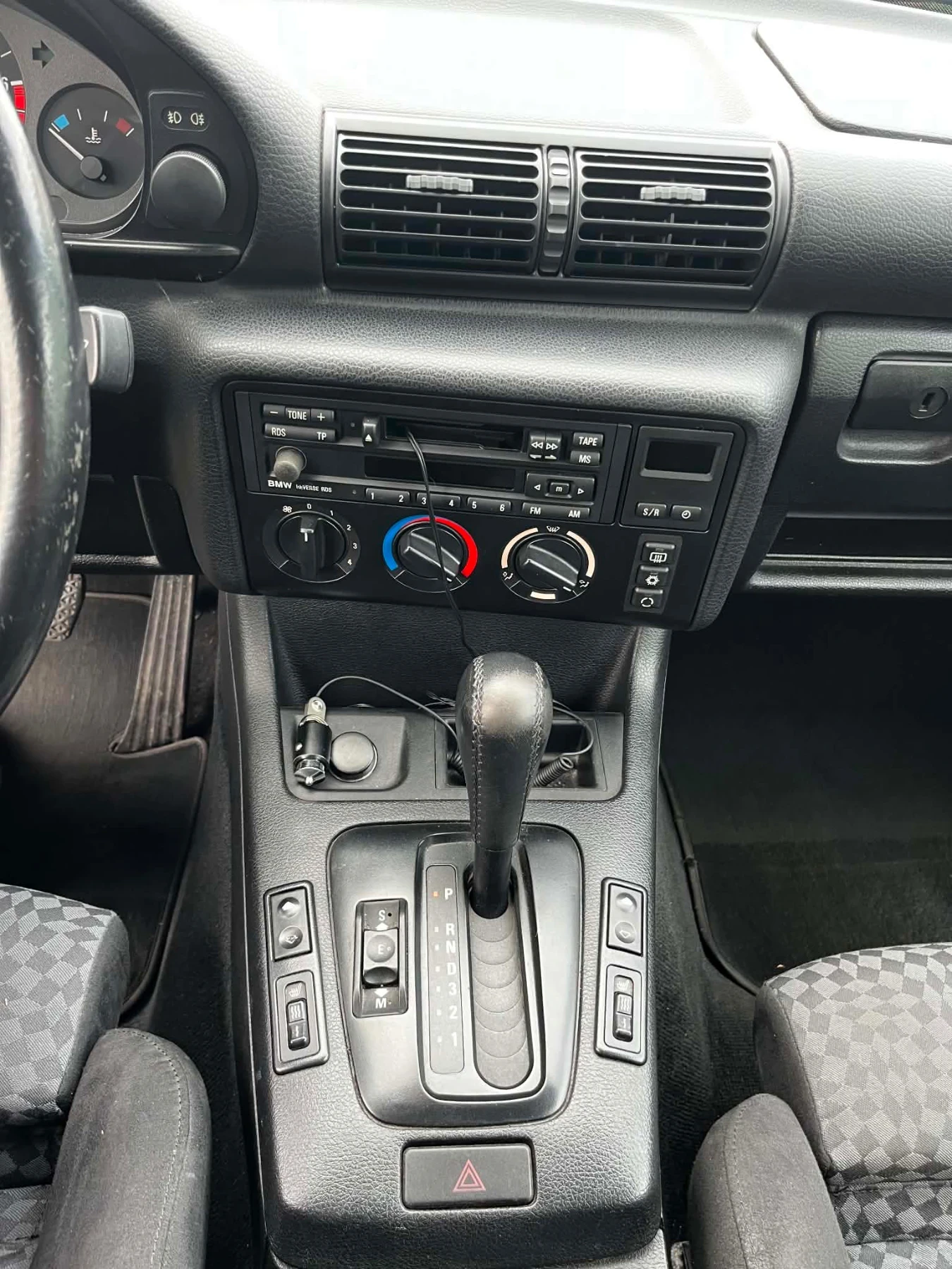 BMW 316 i M-pack, снимка 7 - Автомобили и джипове - 54701926
