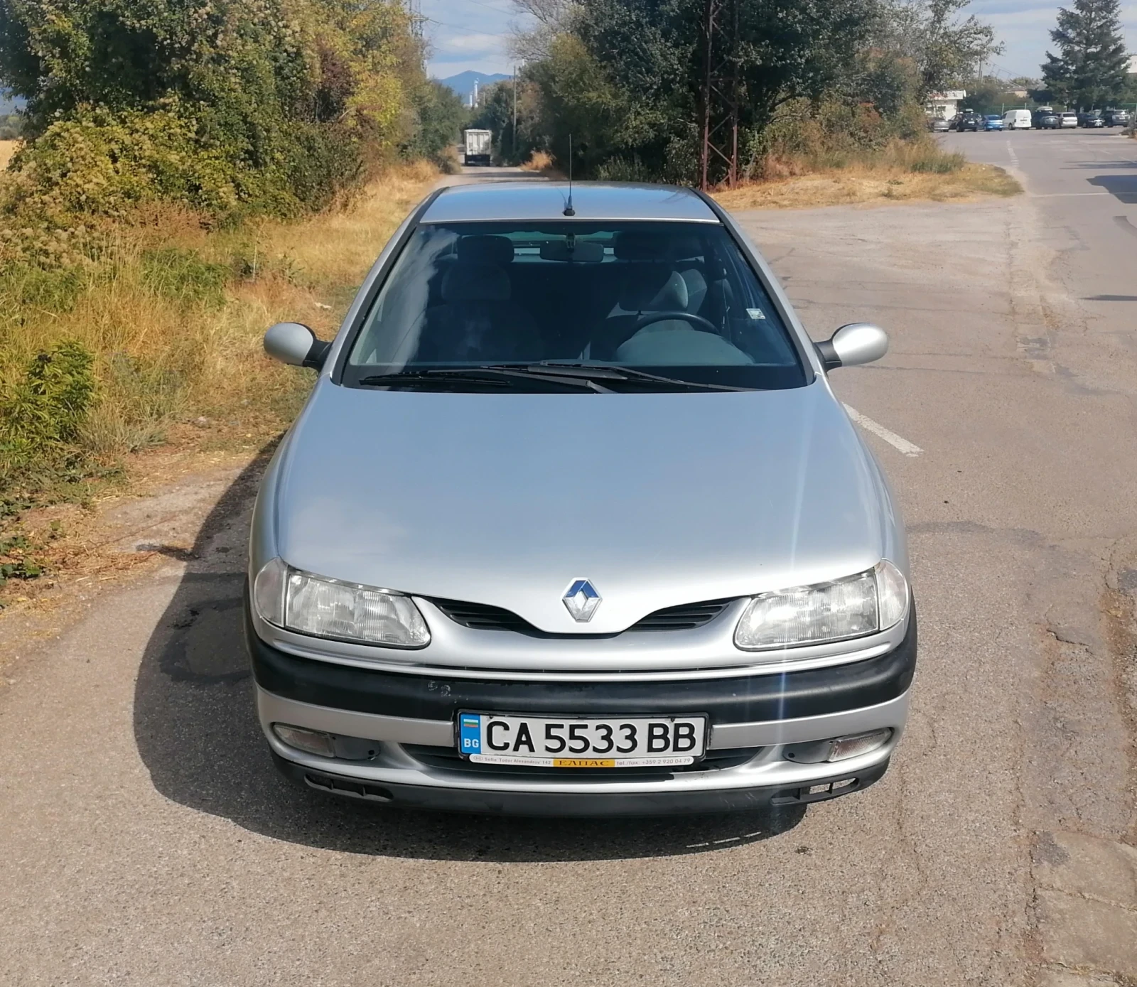 Renault Laguna 2.0 I/115 к.с./108450 км, снимка 7 - Автомобили и джипове - 56220292