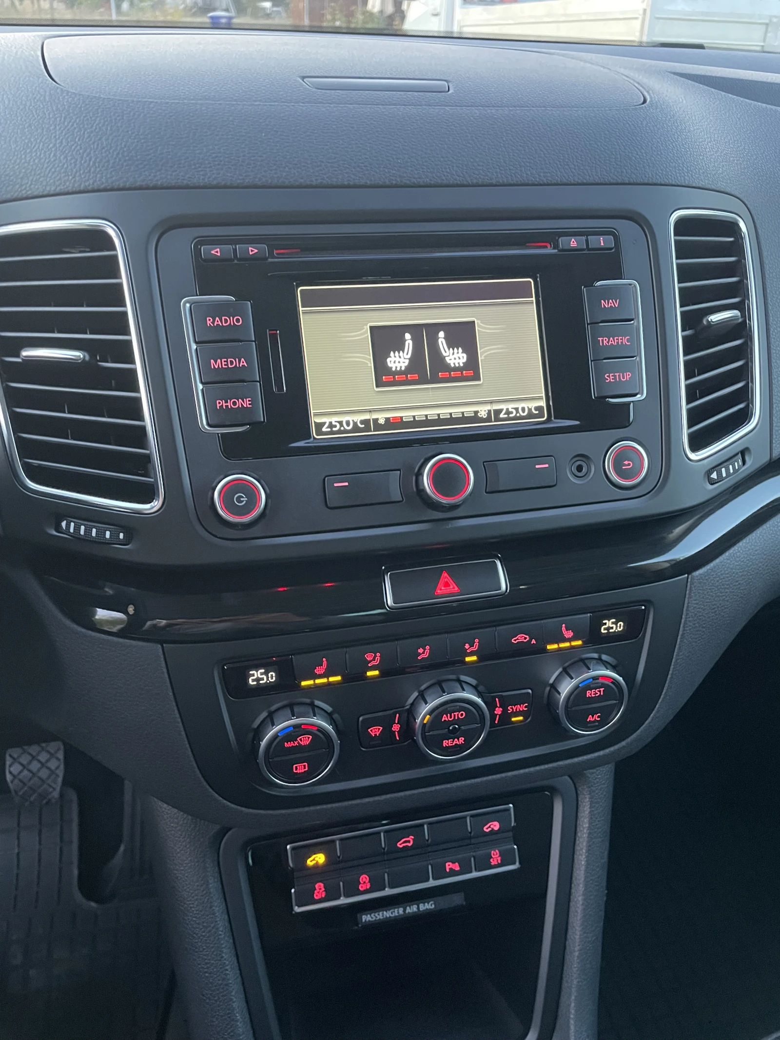 Seat Alhambra FULL 4DRIVE, снимка 13 - Автомобили и джипове - 56348116