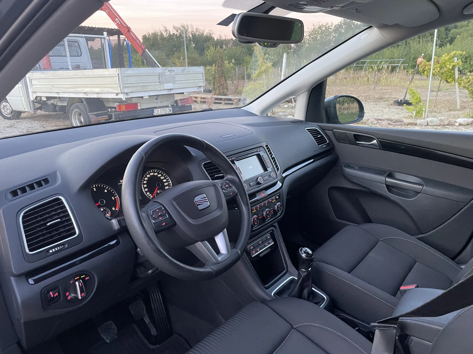 Seat Alhambra FULL 4DRIVE, снимка 9 - Автомобили и джипове - 56348116