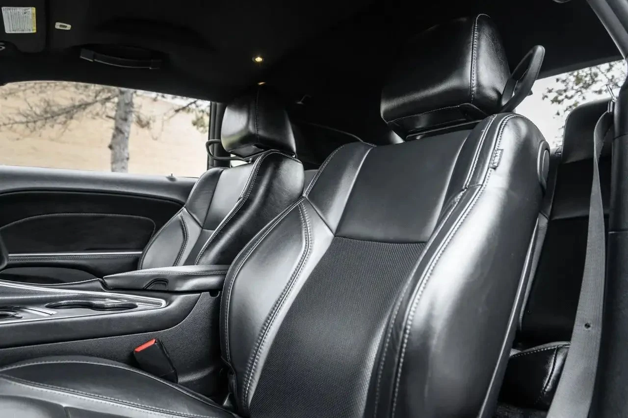 Dodge Challenger, снимка 16 - Автомобили и джипове - 56729138