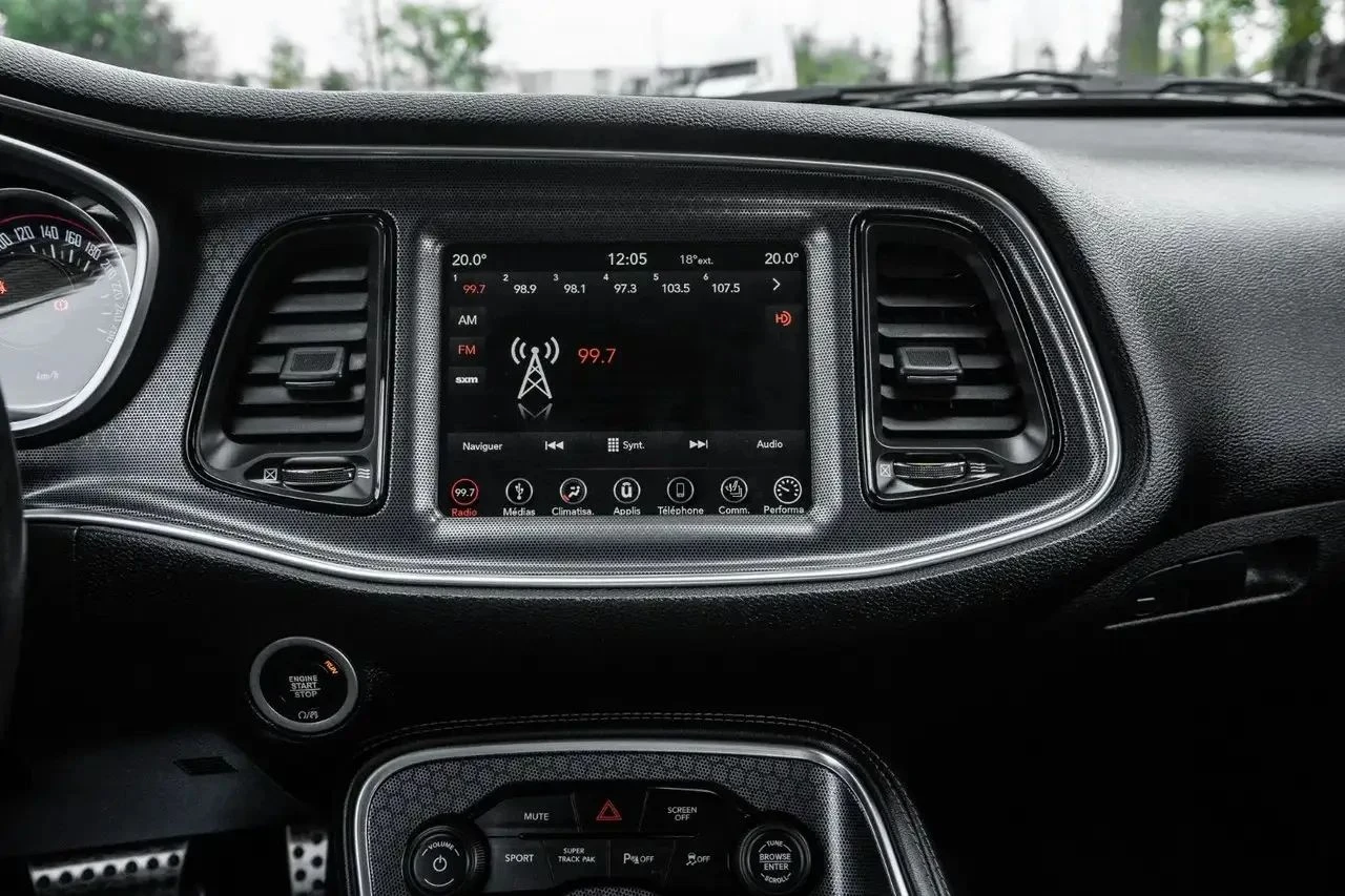 Dodge Challenger, снимка 8 - Автомобили и джипове - 56729138