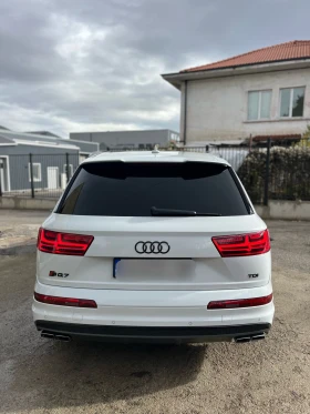 ����� �� �������� �� Audi SQ7