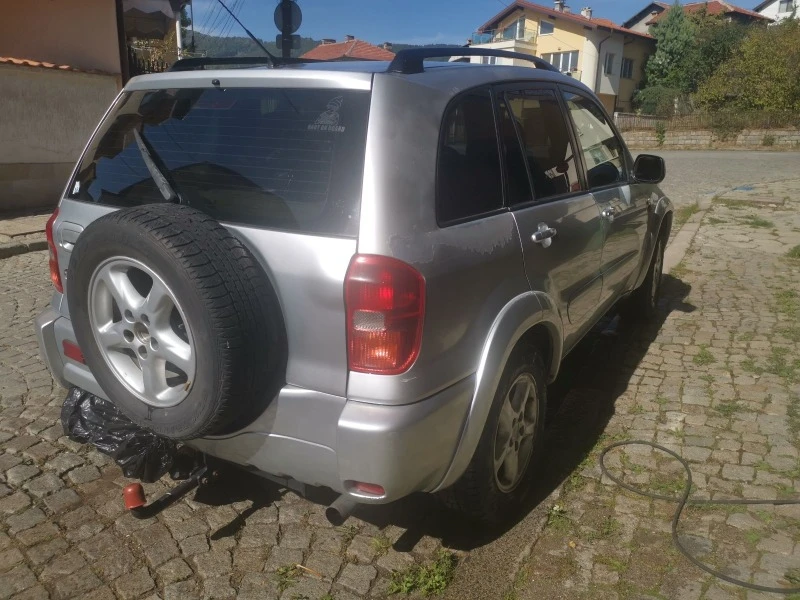 Toyota Rav4 2.0 D4d 4x4, снимка 4 - Автомобили и джипове - 47485041