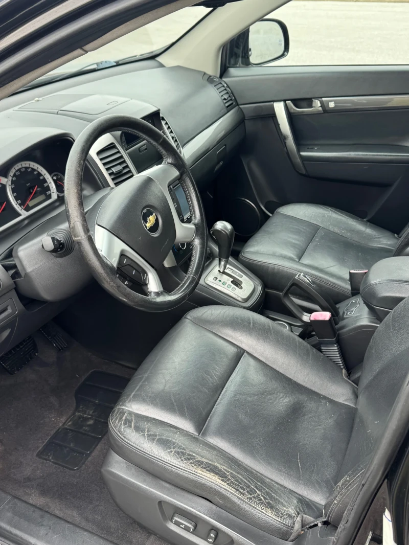 Chevrolet Captiva 2.0D * АВТОМАТ* 7Местна* , снимка 10 - Автомобили и джипове - 48464470