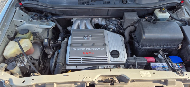 Lexus RX 300 3.0i, снимка 17 - Автомобили и джипове - 51761972