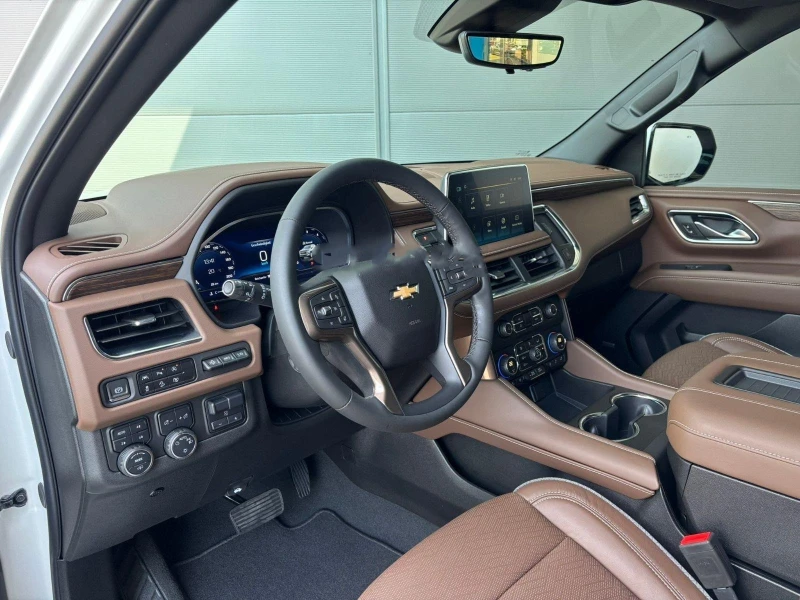 Chevrolet Suburban 6.2 V8 HIGH COUNTRY/PANO/HEAD UP/360/BOSE/7-МЕСТЕН, снимка 7 - Автомобили и джипове - 52132298