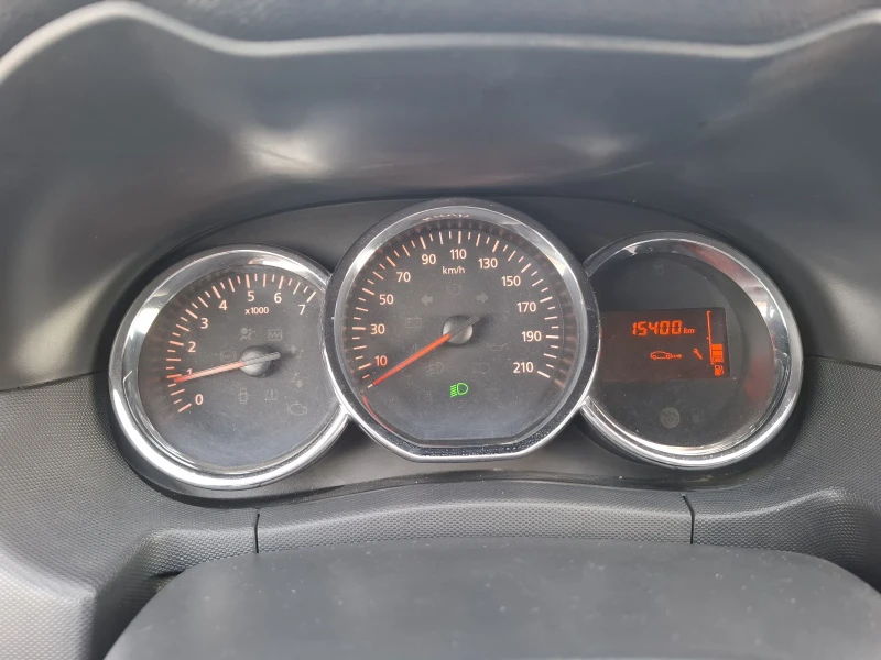 Dacia Duster, снимка 12 - Автомобили и джипове - 52834980