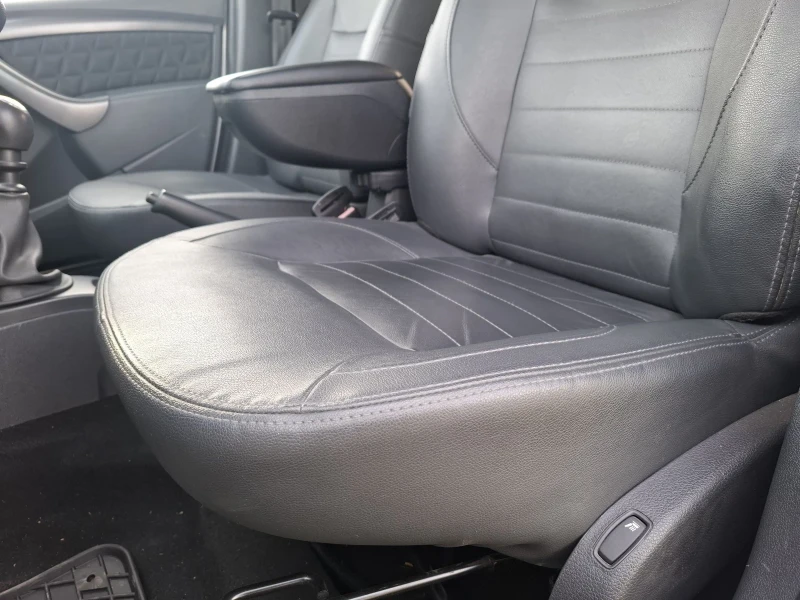 Dacia Duster, снимка 10 - Автомобили и джипове - 52834980